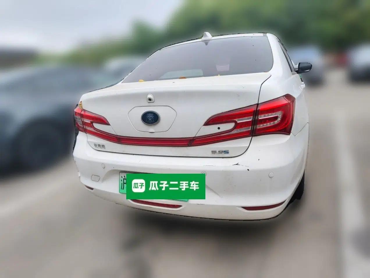 BYD Qin New Energy 2017 1.5T Luxury Model — миниатюра 5