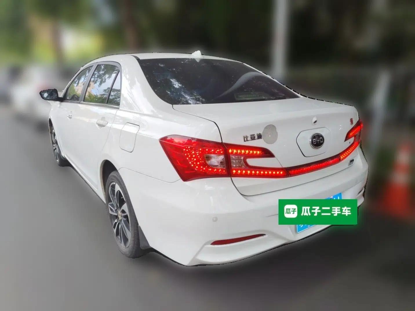 BYD Qin New Energy 2015 1.5T Dual-Crown Flagship Edition — миниатюра 4