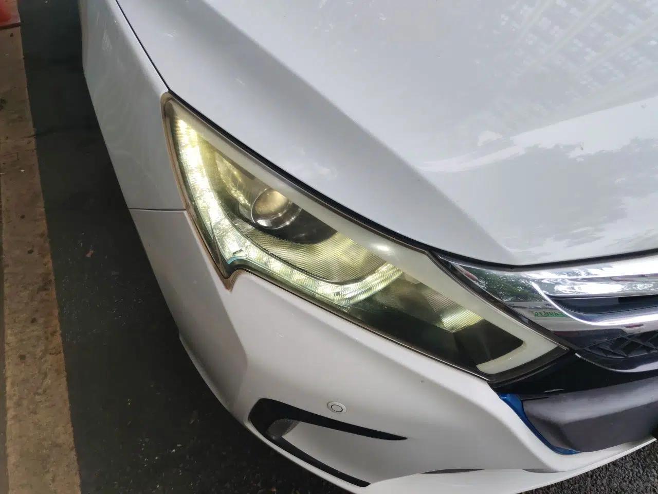 BYD Qin New Energy 2015 1.5T Dual-Crown Flagship Edition — миниатюра 7