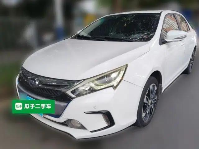 BYD Qin New Energy 2015 1.5T Dual-Crown Flagship Edition