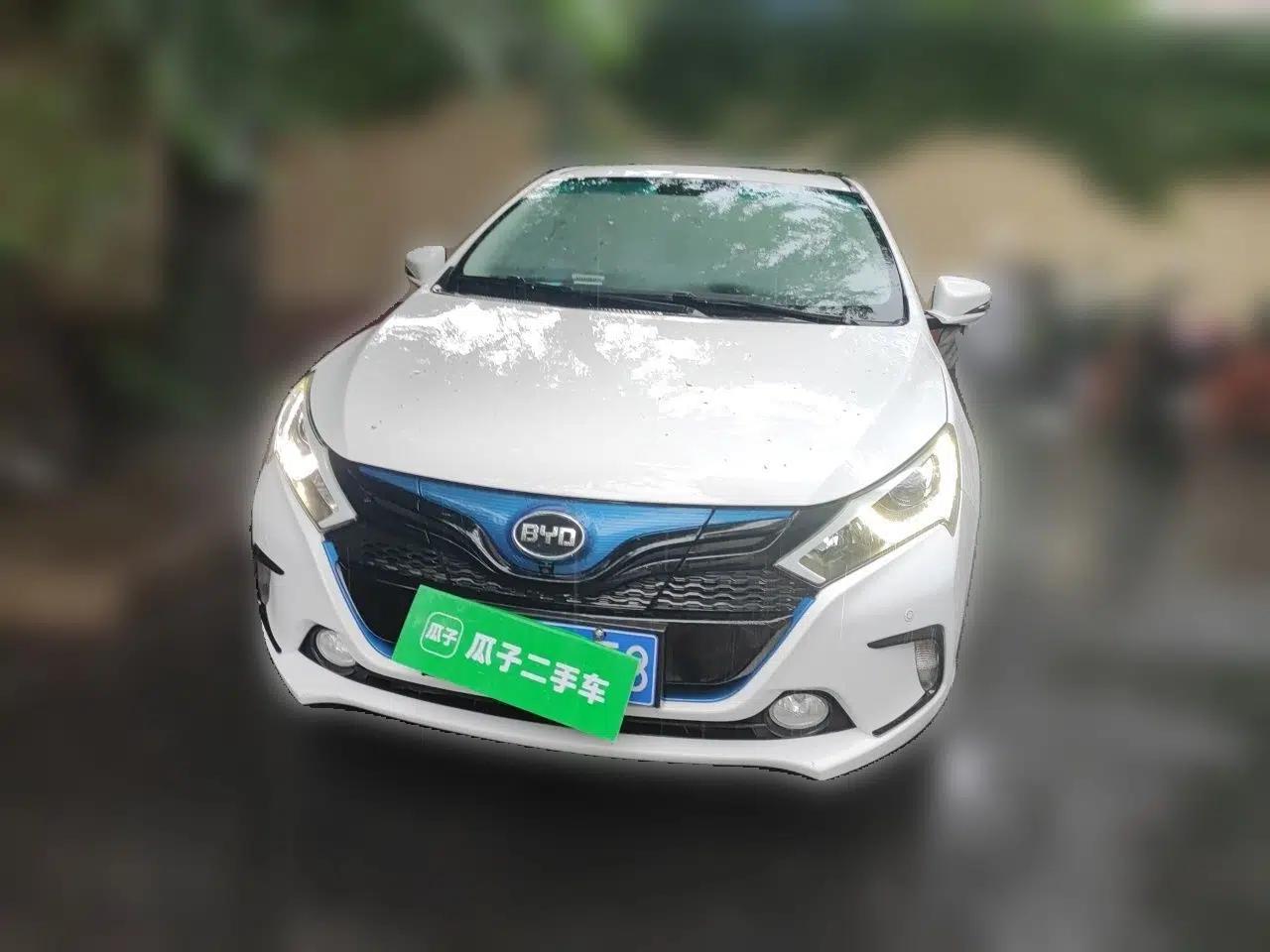 BYD Qin New Energy 2016 Qin EV300 Prestige Model — миниатюра 2