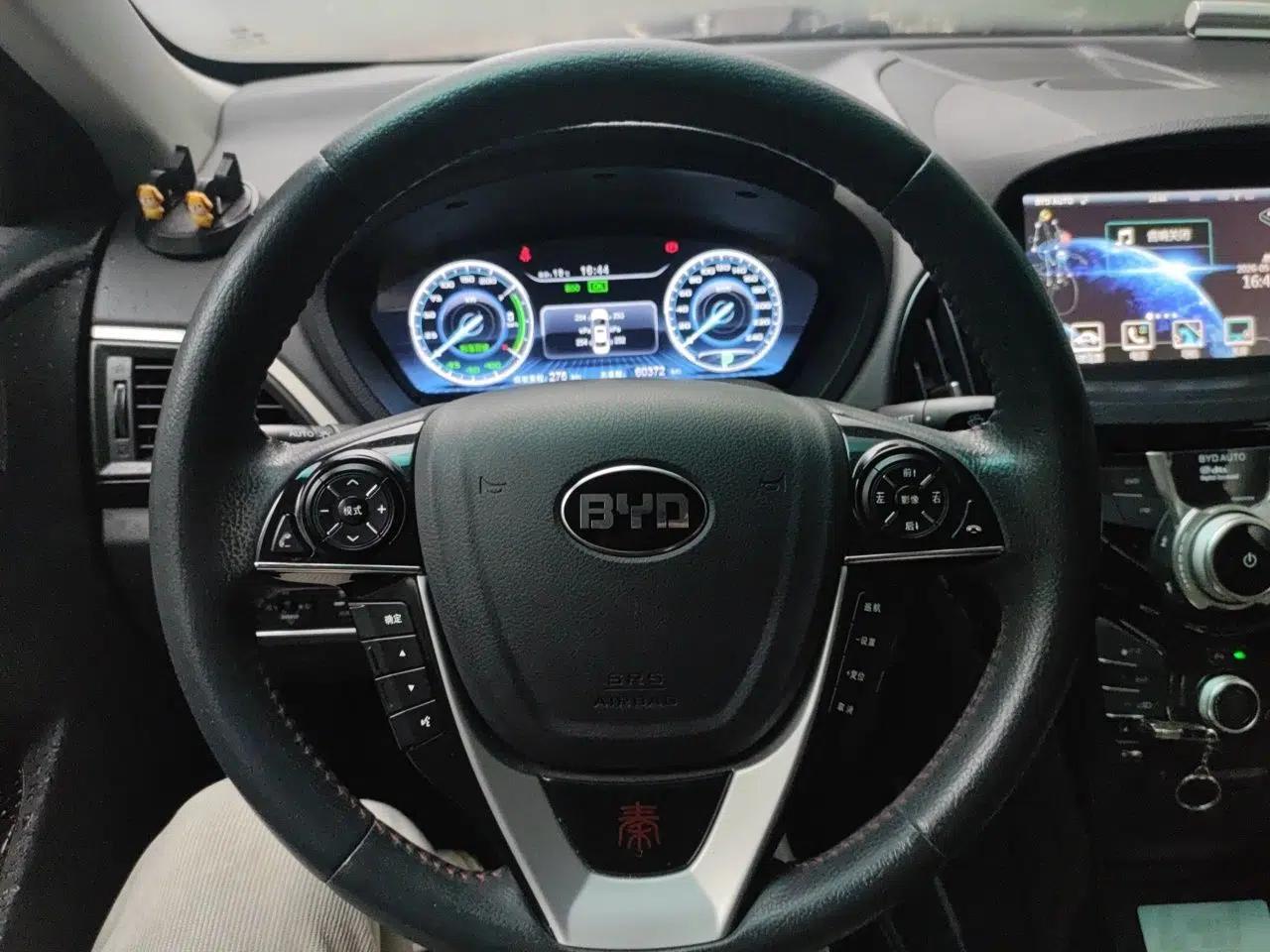 BYD Qin New Energy 2016 Qin EV300 Prestige Model — миниатюра 11