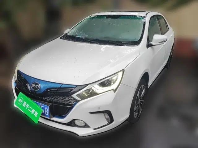 BYD Qin New Energy 2016 Qin EV300 Prestige Model