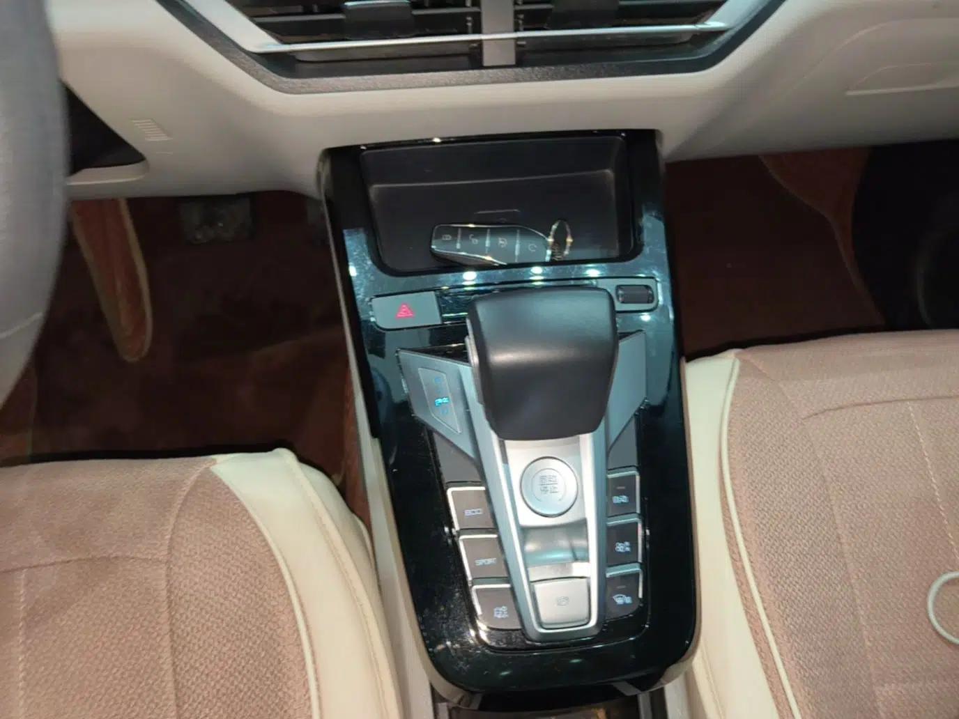 BYD Yuan Pro 2021 401 km Deluxe Version — миниатюра 16