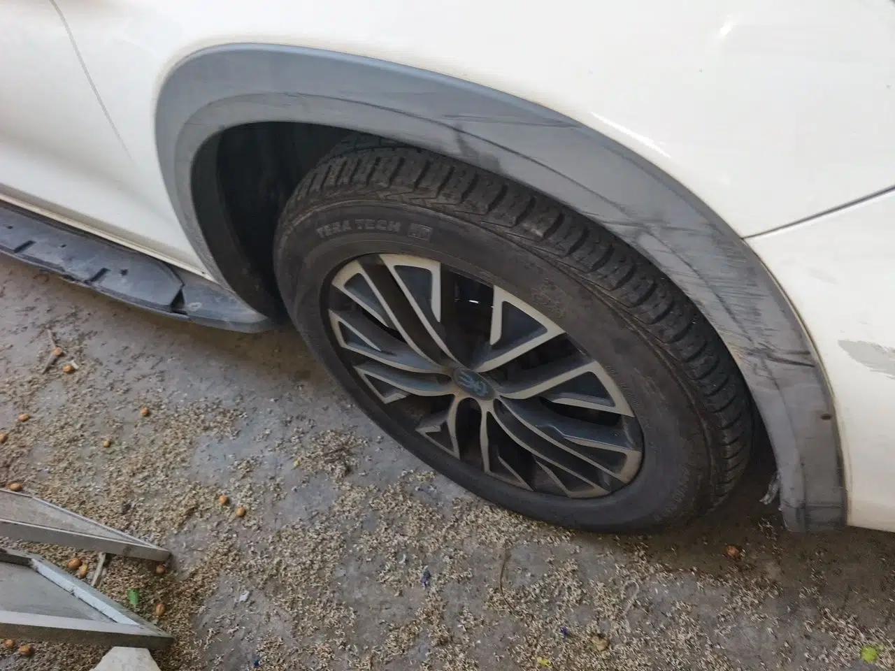 BYD Song New Energy 2017 Song DM 1.5TID All-Wheel Drive Luxury Model — миниатюра 8