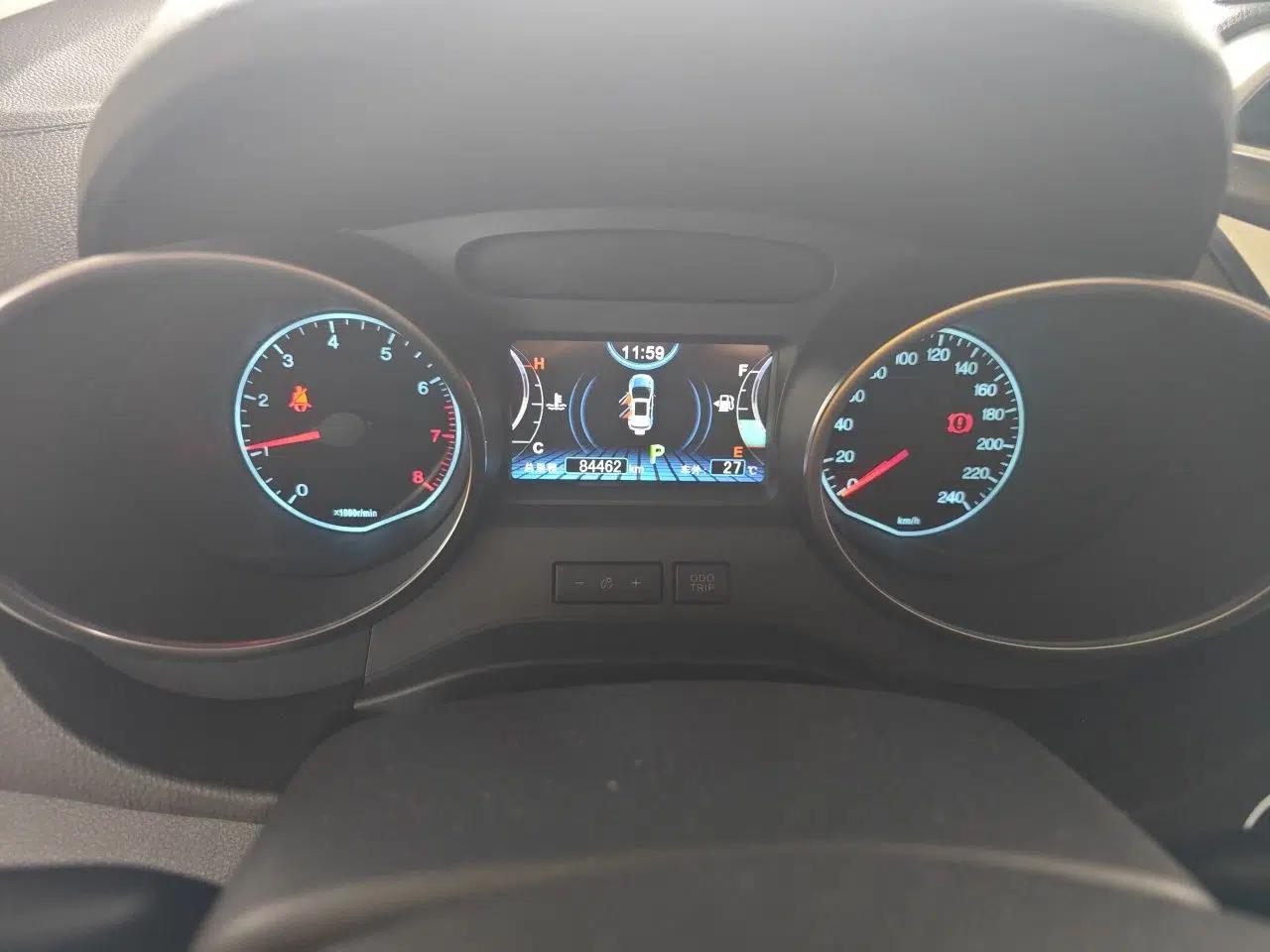 BYD Yuan 2016 1.5TID Automatic Luxury Version — миниатюра 13