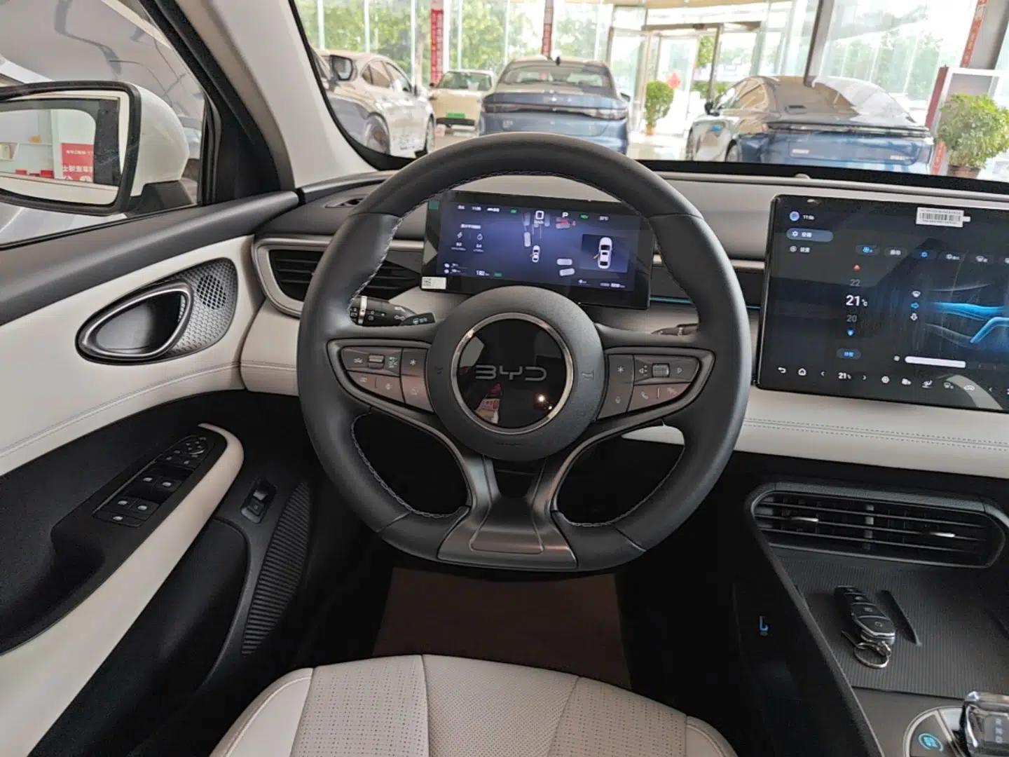 BYD Seal 05 DM-i 2025 DM-i Intelligent Drive 120KM Flagship Model — миниатюра 14