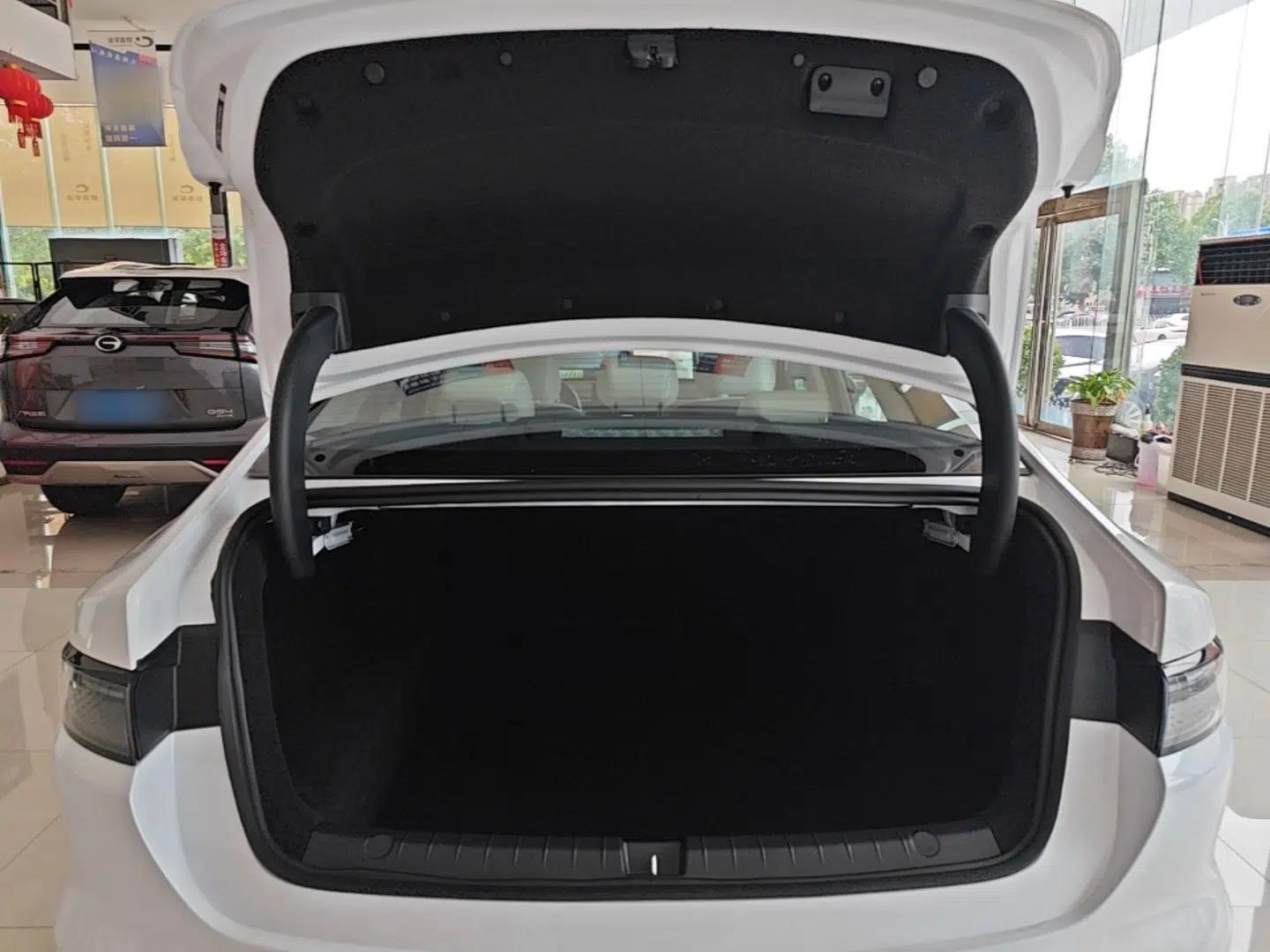 BYD Seal 05 DM-i 2025 DM-i Intelligent Drive 120KM Flagship Model — миниатюра 22