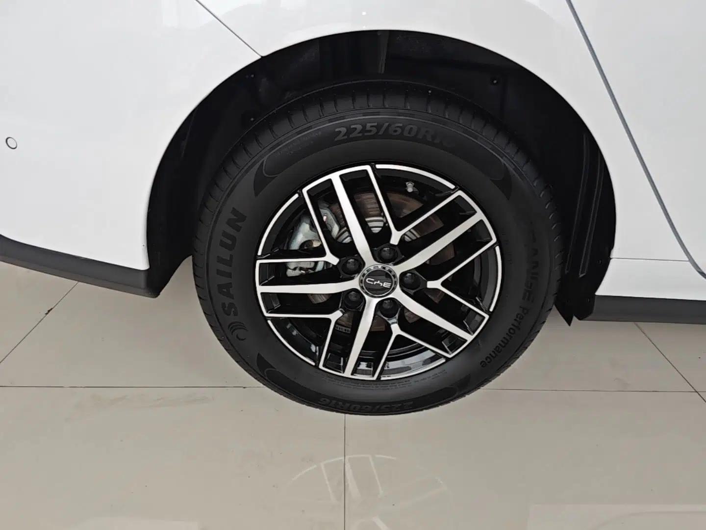 BYD Seal 05 DM-i 2025 DM-i Intelligent Drive 120KM Flagship Model — миниатюра 10