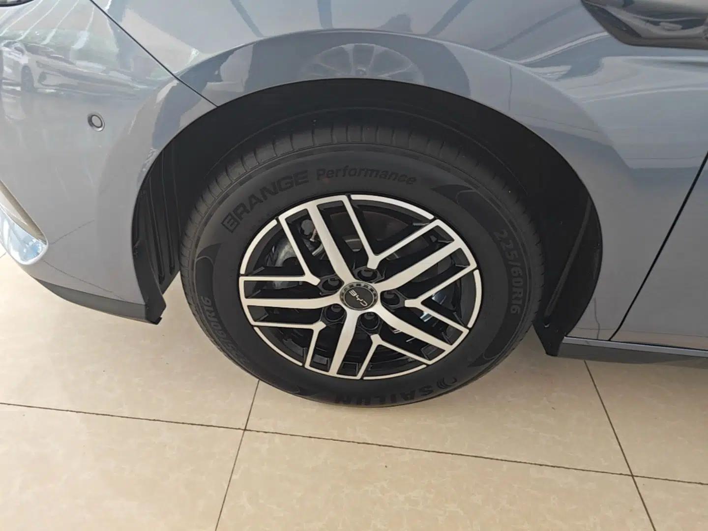 BYD Seal 05 DM-i 2025 DM-i Intelligent Drive 120KM Flagship Model — миниатюра 9