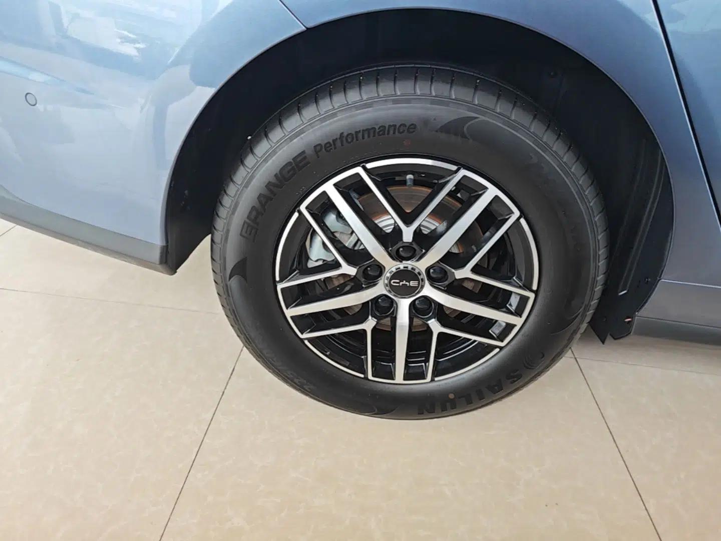BYD Seal 05 DM-i 2025 DM-i Intelligent Drive 120KM Flagship Model — миниатюра 10