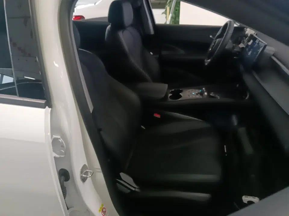 BYD Seal 05 DM-i 2025 DM-i Smart Drive 55KM Luxury Model — миниатюра 23