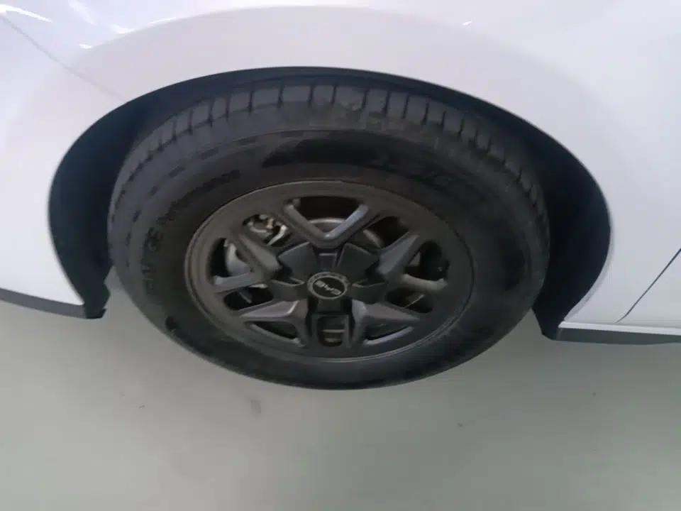 BYD Seal 05 DM-i 2025 DM-i Smart Drive 55KM Luxury Model — миниатюра 8