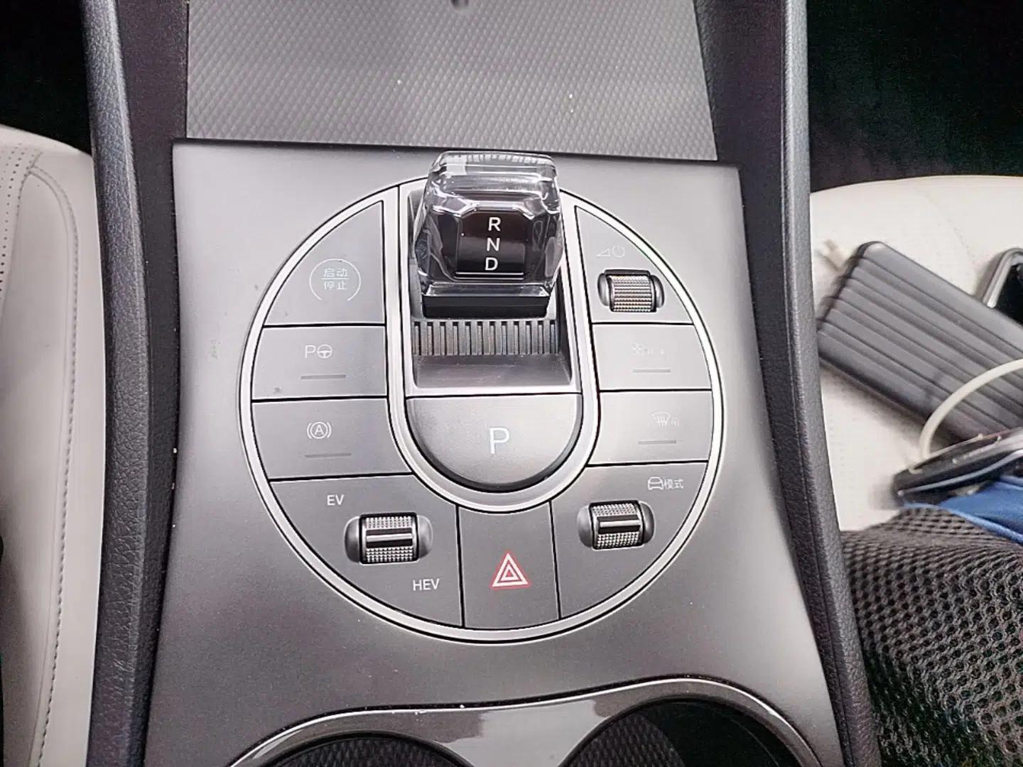 BYD Seal 05 DM-i 2025 DM-i Intelligent Drive 120KM Flagship Model — миниатюра 17
