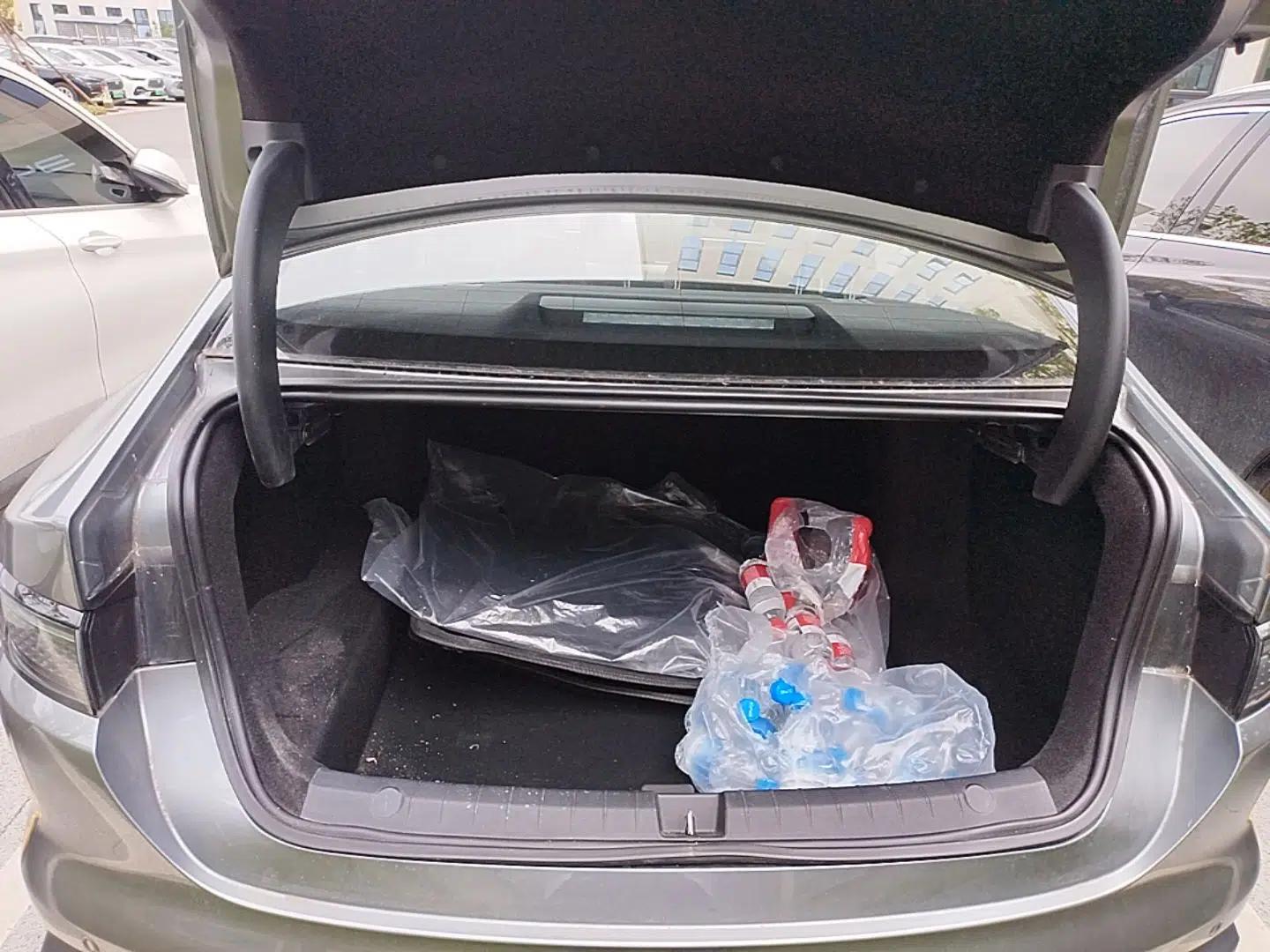 BYD Seal 05 DM-i 2025 DM-i Intelligent Drive 120KM Flagship Model — миниатюра 22