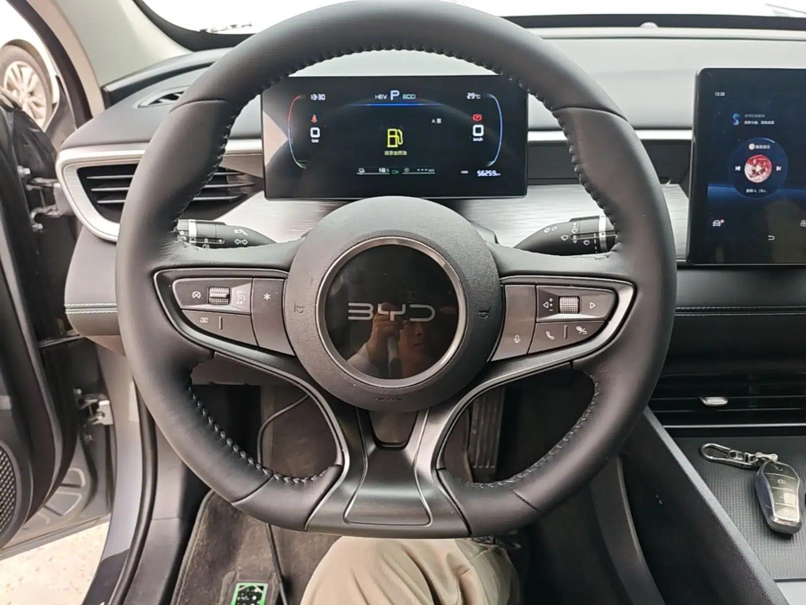 BYD Seal 05 DM-i 2025 DM-i Smart Drive 55KM Luxury Model — миниатюра 13