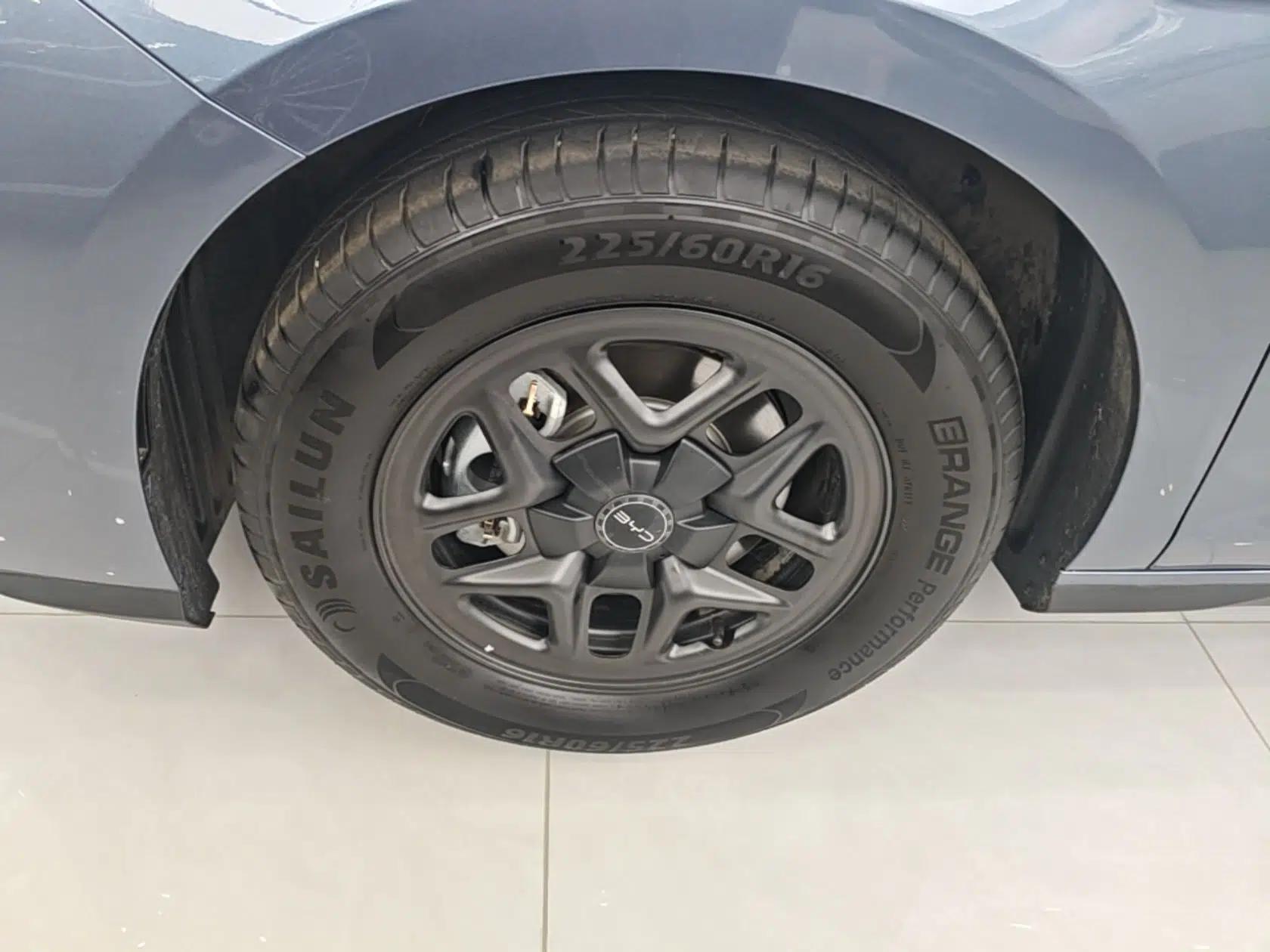BYD Seal 05 DM-i 2025 DM-i Smart Drive 55KM Luxury Model — миниатюра 8