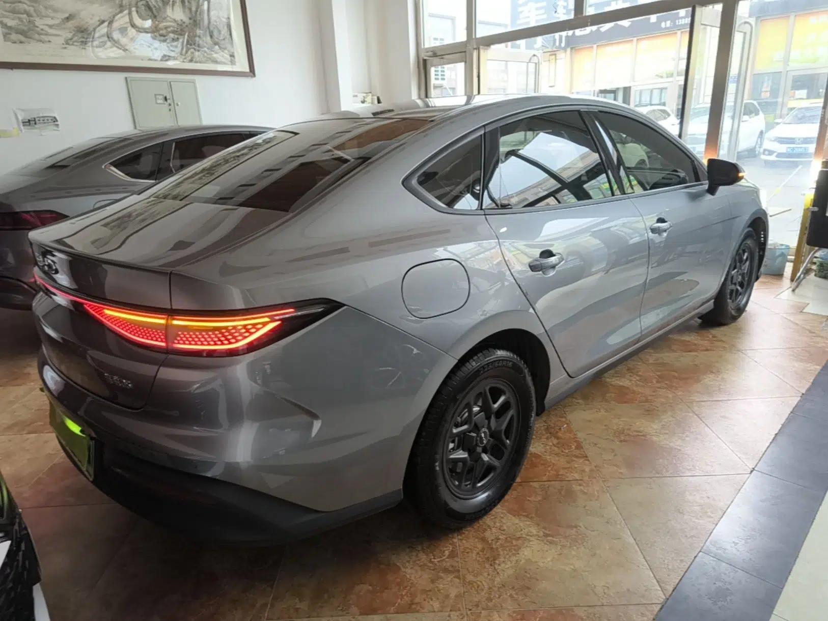 BYD Seal 05 DM-i 2025 DM-i Smart Drive 55KM Luxury Model — миниатюра 6