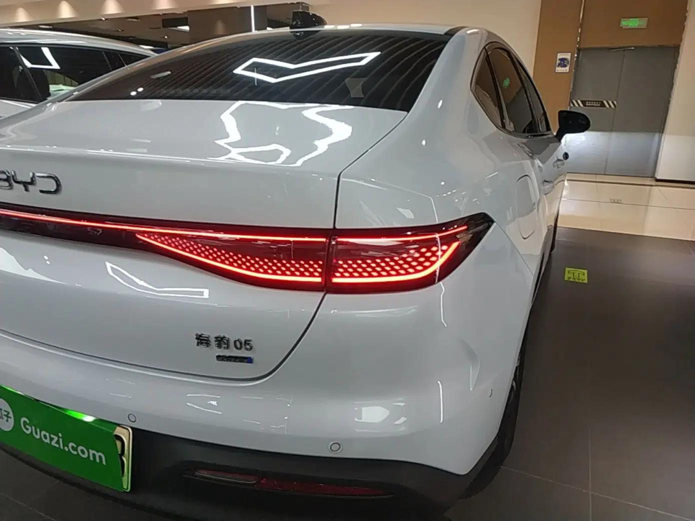 BYD Seal 05 DM-i 2025 DM-i Intelligent Drive 120KM Flagship Model — миниатюра 8