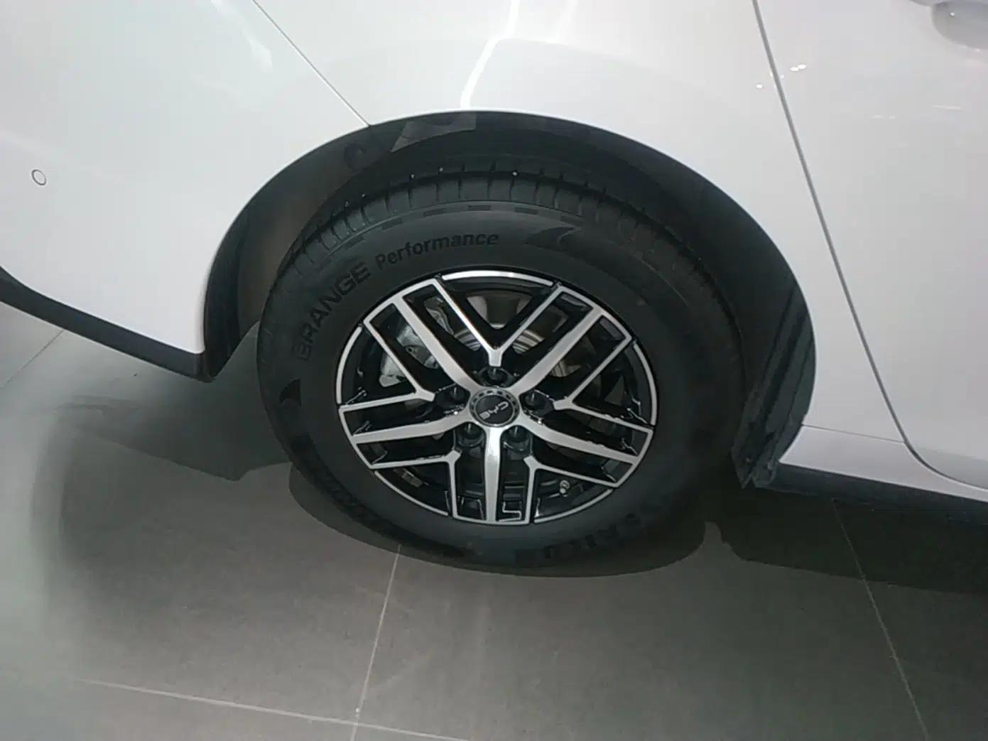 BYD Seal 05 DM-i 2025 DM-i Intelligent Drive 120KM Flagship Model — миниатюра 10