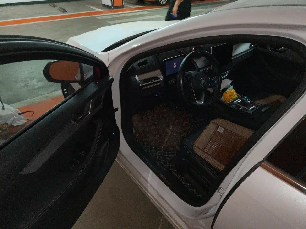 BYD Qin Pro New Energy 2019 DM Super Edition 1.5TI Automatic Smart Connect X-Trail Model China VI Standard — миниатюра 13