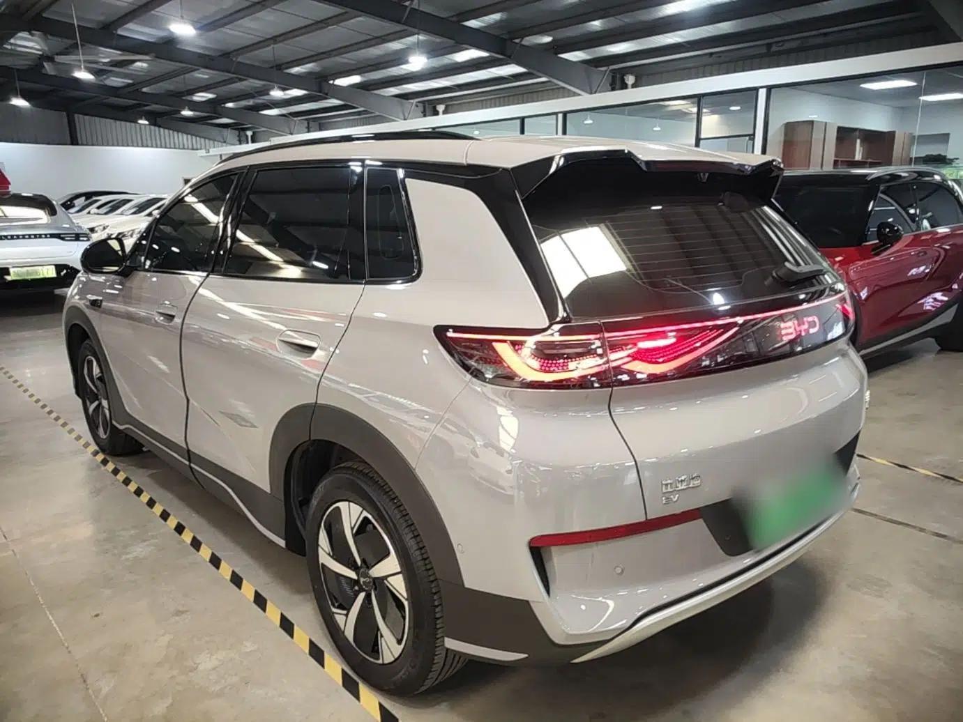 BYD Sealion 05 EV 2025 520 km Smart Cruise Version — миниатюра 4