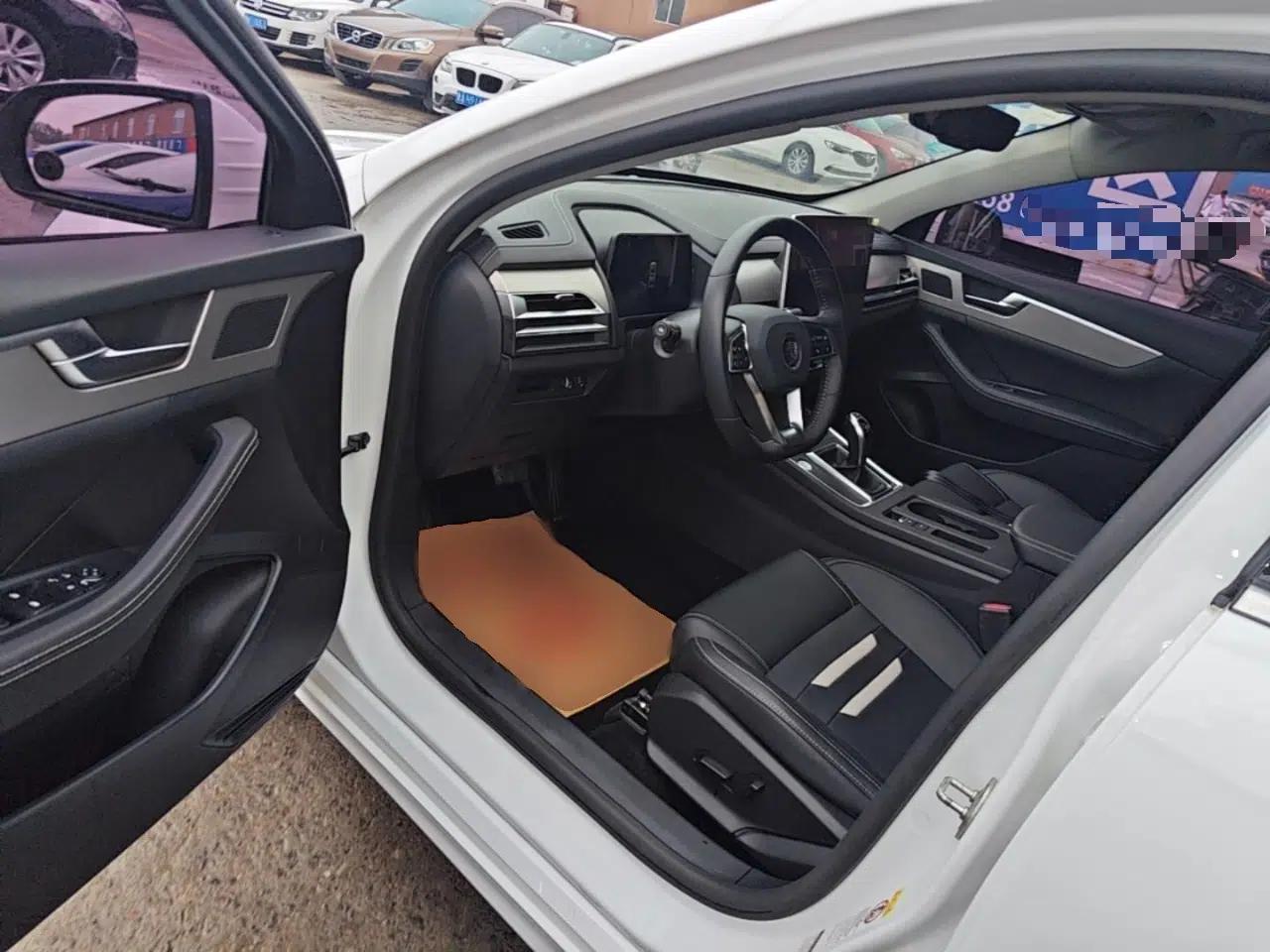 BYD Qin Pro 2018 1.5TI Automatic Smart Connect Luxury Edition — миниатюра 19