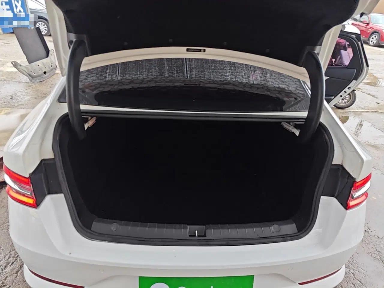 BYD Qin Pro 2018 1.5TI Automatic Smart Connect Luxury Edition — миниатюра 22