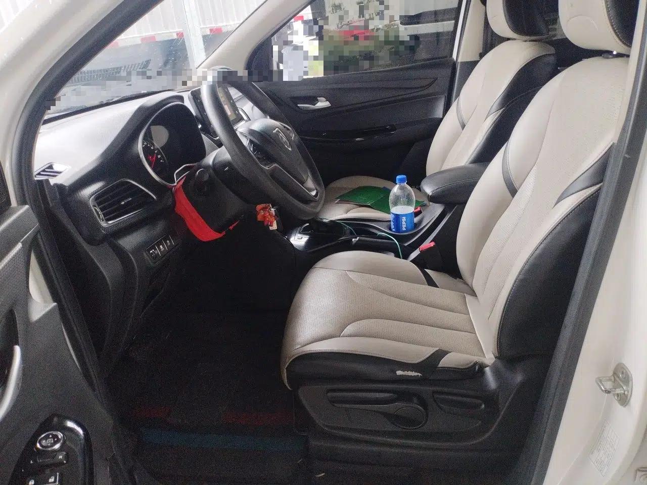 Baojun 730 2021 1.5T CVT Fashion Version 7 Seats — миниатюра 16