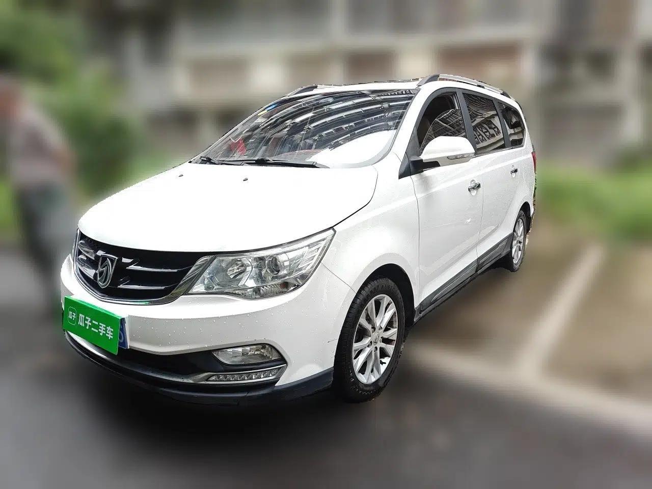 Baojun 730 2016 1.8L iAMT Luxury Model 7 Seats — миниатюра 1