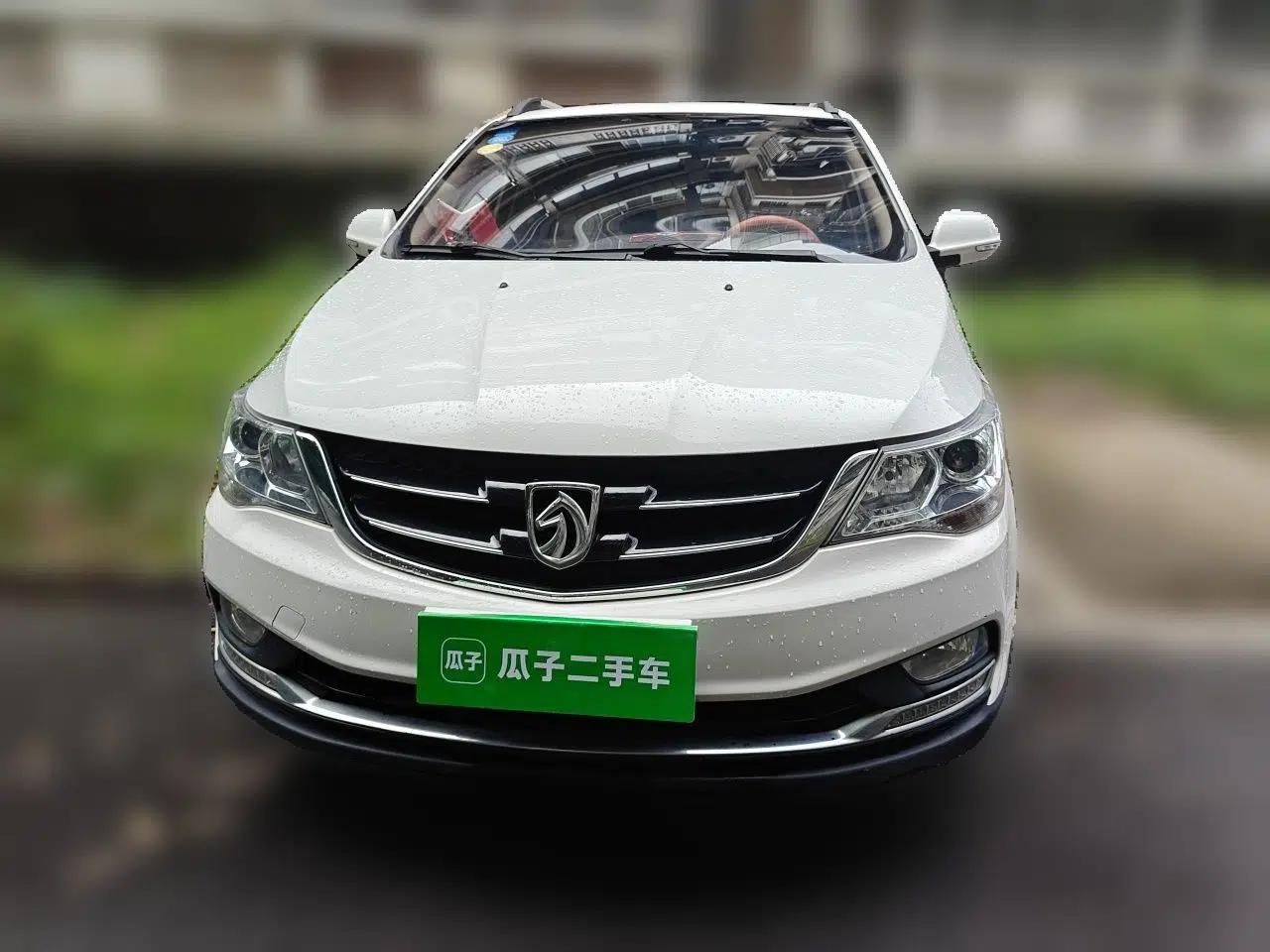 Baojun 730 2016 1.8L iAMT Luxury Model 7 Seats — миниатюра 2