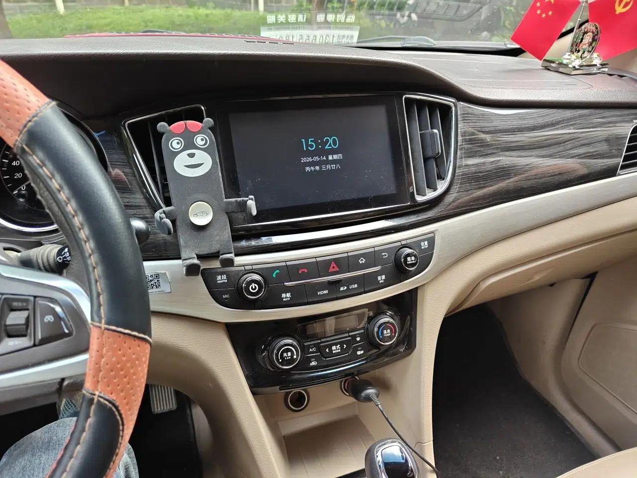 Baojun 730 2016 1.8L iAMT Luxury Model 7 Seats — миниатюра 14