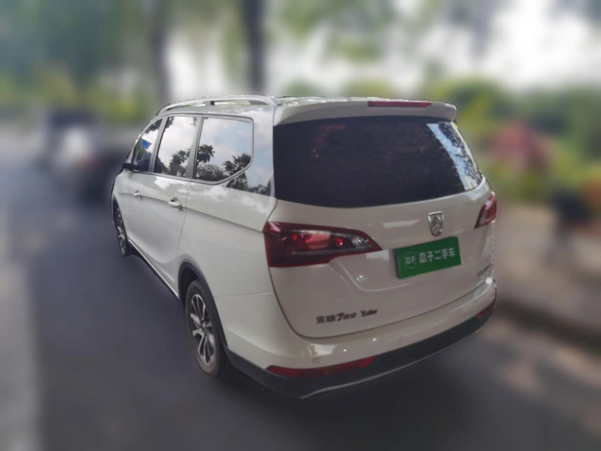 Baojun 730 2019 1.5T Manual Fashion Model 7-seater China VI — миниатюра 4