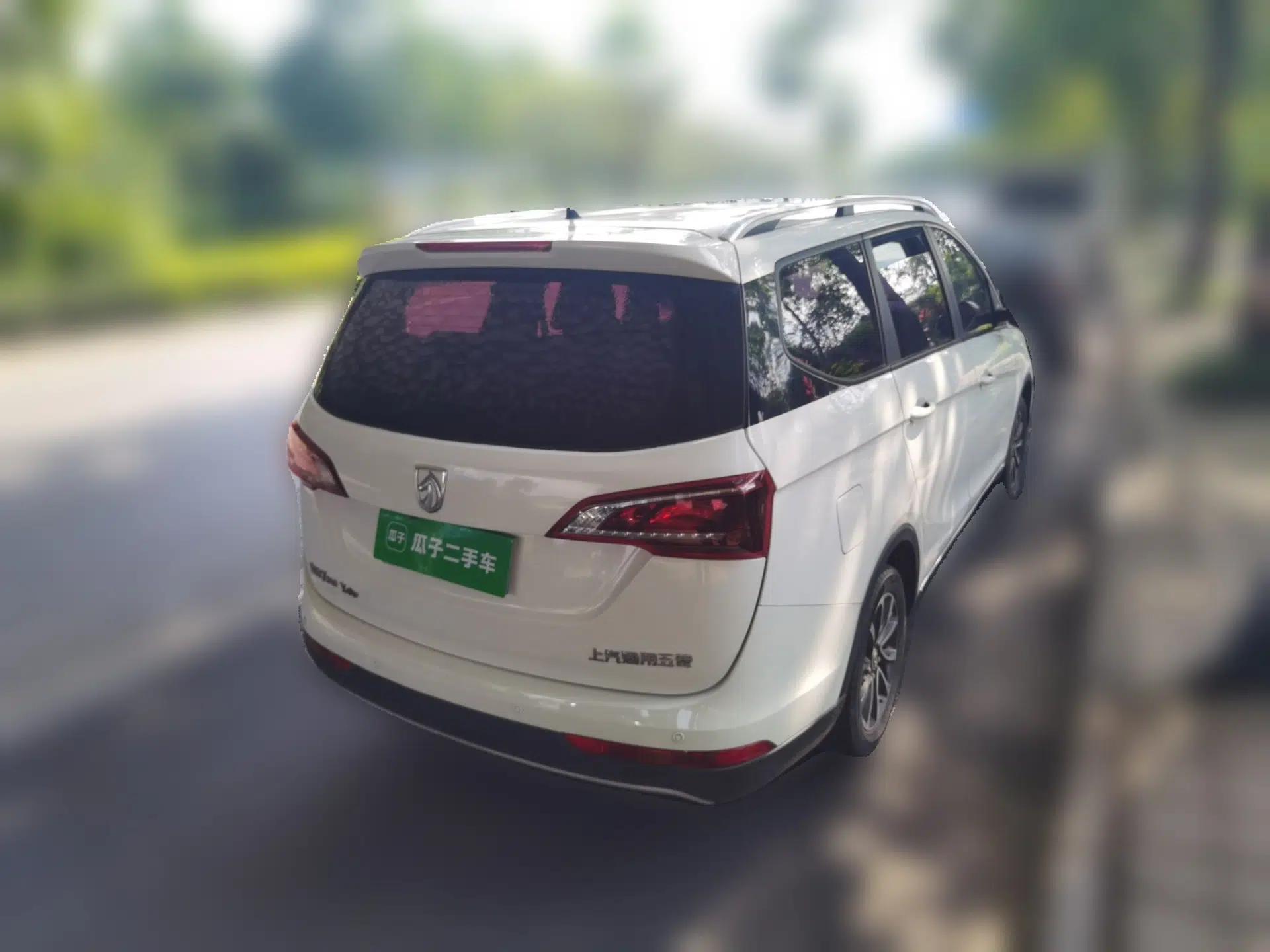 Baojun 730 2019 1.5T Manual Fashion Model 7-seater China VI — миниатюра 6
