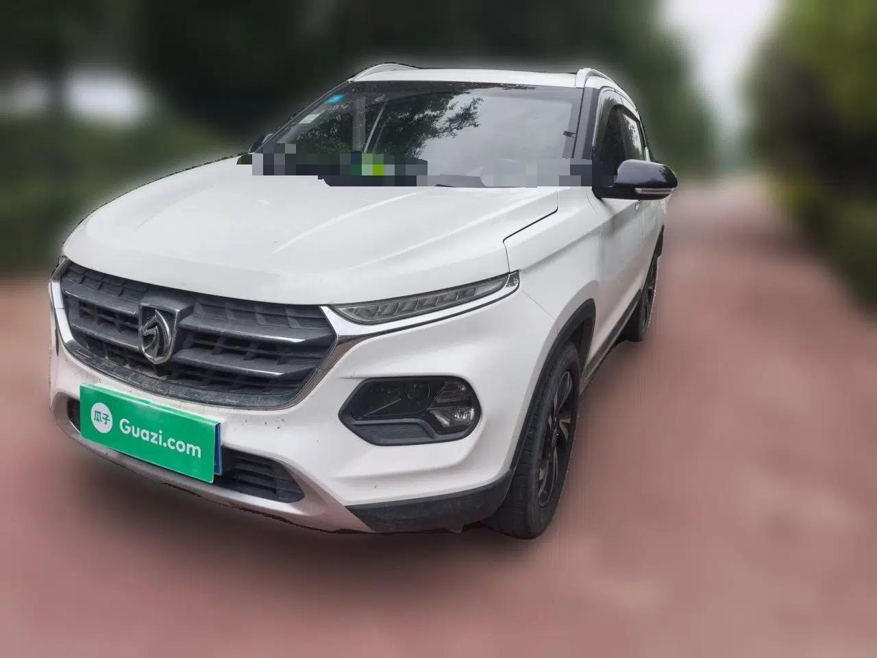 Baojun 510 2017 1.5L Manual Luxury Model — миниатюра 1
