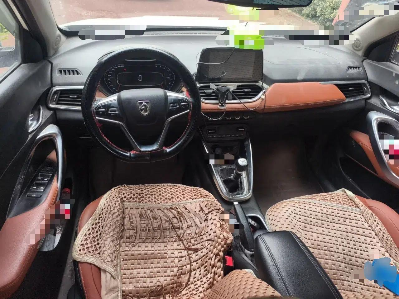 Baojun 510 2017 1.5L Manual Luxury Model — миниатюра 10
