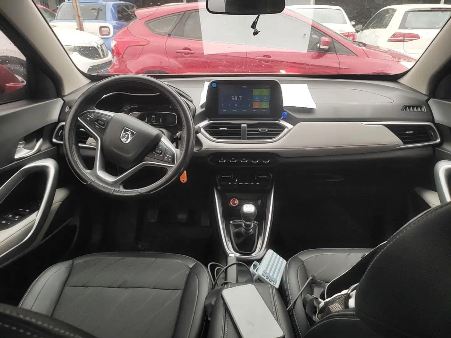 Baojun 510 2017 1.5L Manual Fashion Model — миниатюра 12