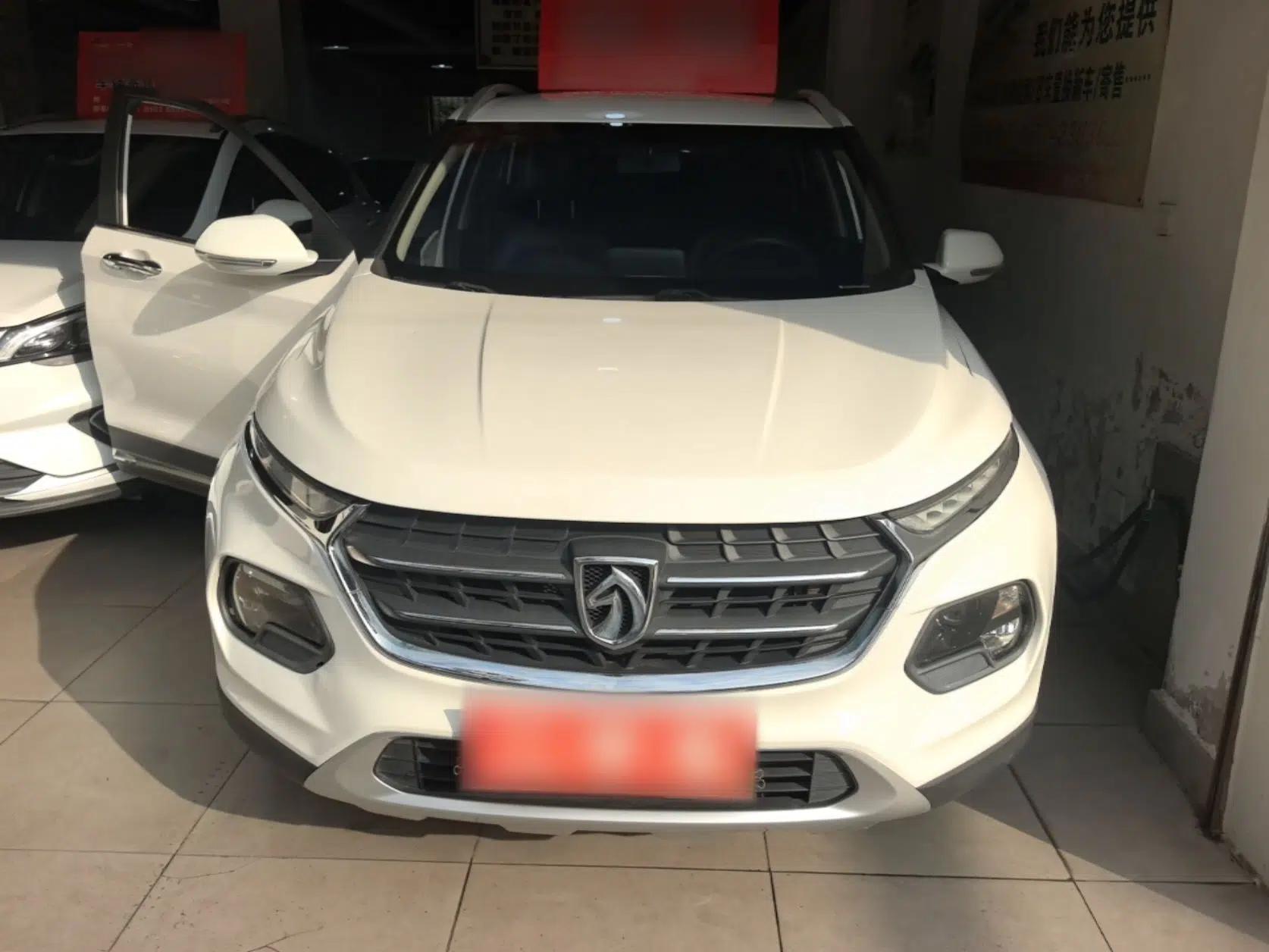 Baojun 510 2017 1.5L Manual Fashion Model — миниатюра 2