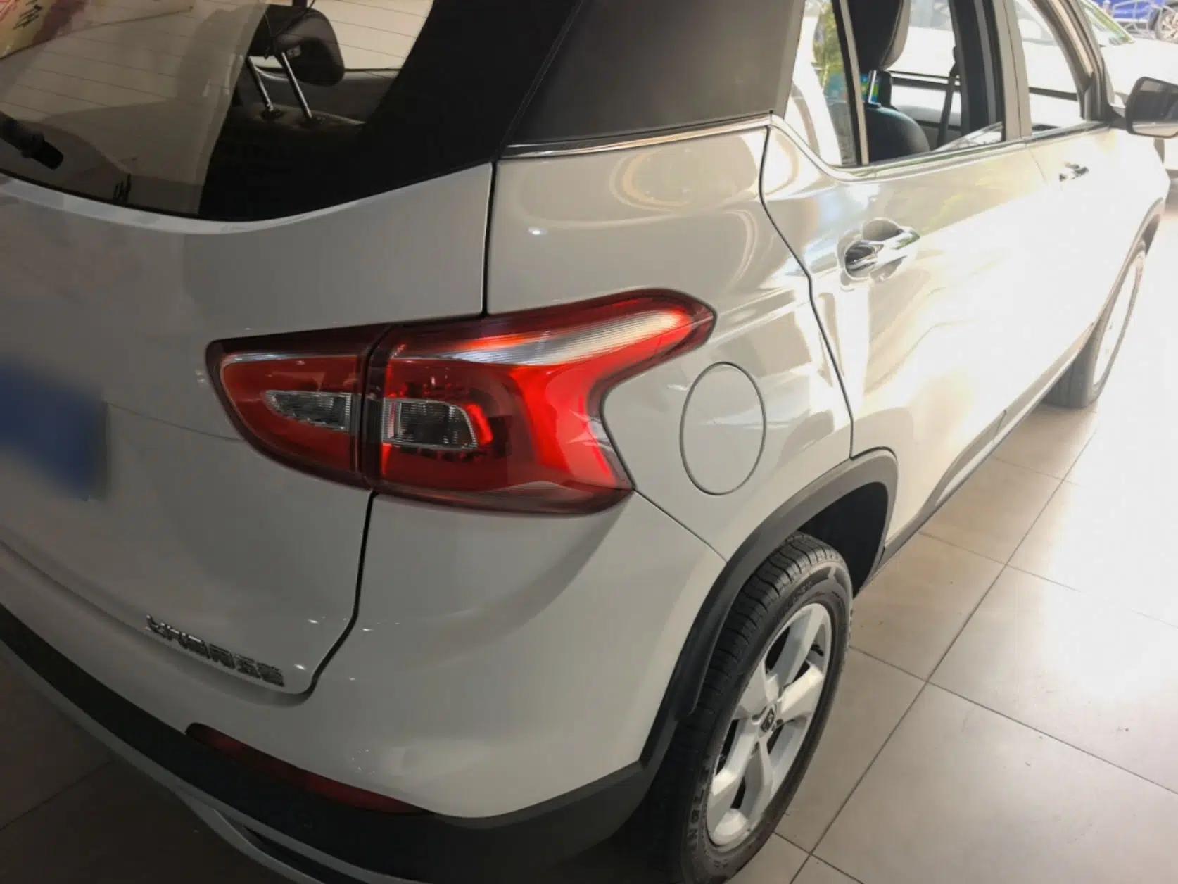 Baojun 510 2017 1.5L Manual Fashion Model — миниатюра 6