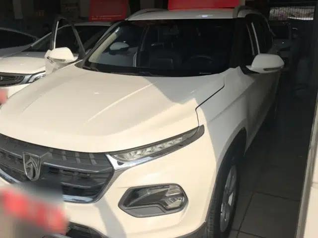 Baojun 510 2017 1.5L Manual Fashion Model