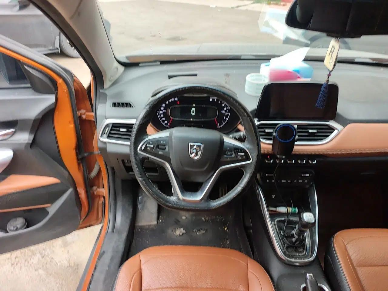 Baojun 510 2017 1.5L Manual Luxury Model — миниатюра 11