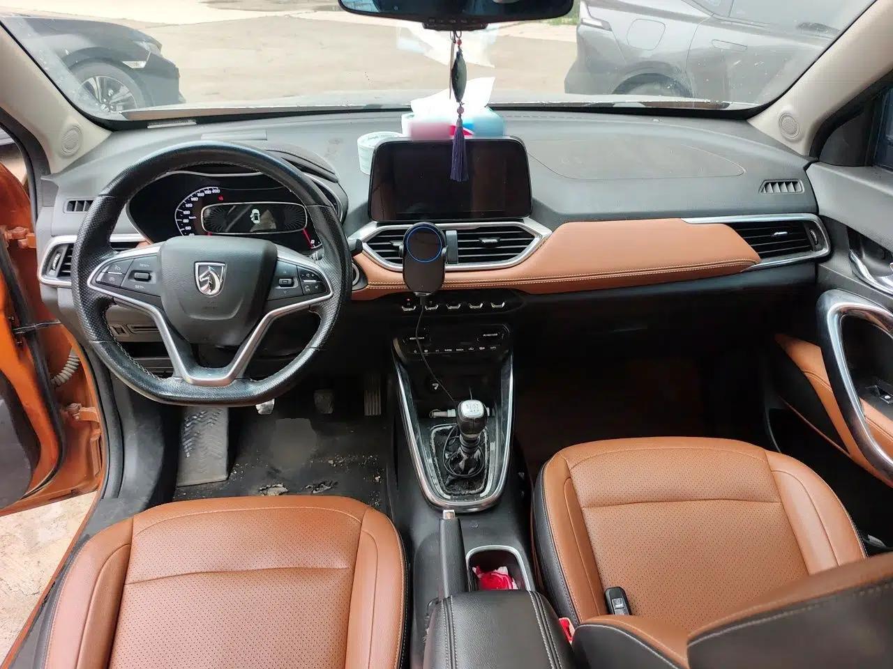 Baojun 510 2017 1.5L Manual Luxury Model — миниатюра 10