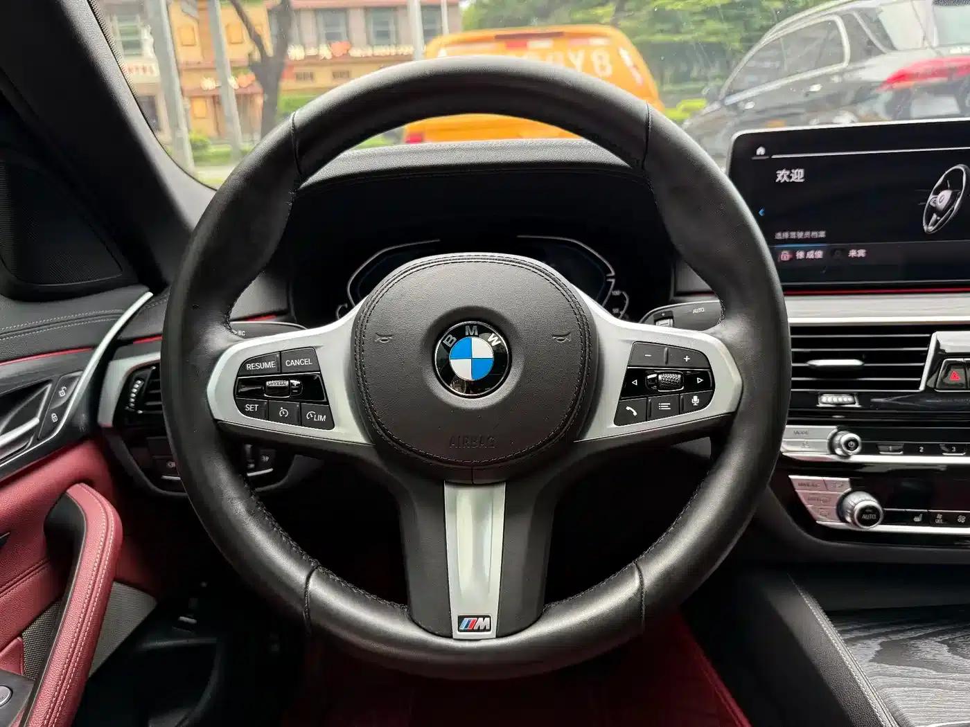 BMW 5 Series PHEV 2022 Facelift 535Le Pioneer Edition M Sport Package — миниатюра 12