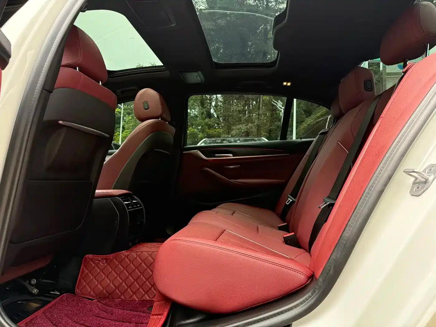 BMW 5 Series PHEV 2022 Facelift 535Le Pioneer Edition M Sport Package — миниатюра 7