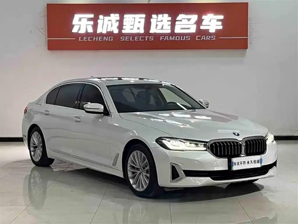 BMW 5 Series PHEV 2021 Facelift 535Le Luxury Package — миниатюра 3
