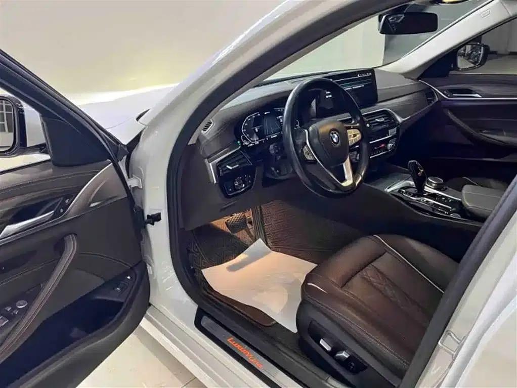BMW 5 Series PHEV 2021 Facelift 535Le Luxury Package — миниатюра 5