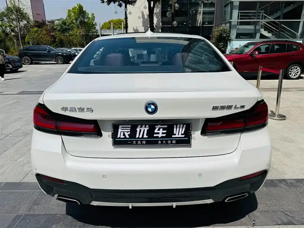 BMW 5 Series PHEV 2022 535Le M Sport Package — миниатюра 4