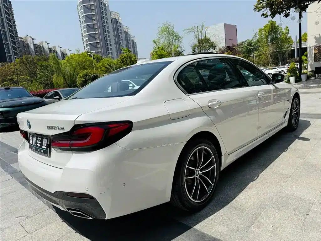 BMW 5 Series PHEV 2022 535Le M Sport Package — миниатюра 8