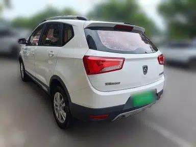 Baojun 560 2016 1.8L Manual Value Edition — миниатюра 4