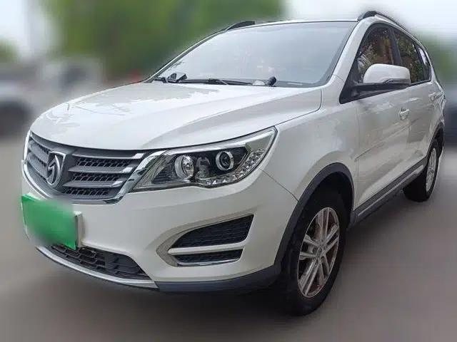 Baojun 560 2016 1.8L Manual Value Edition
